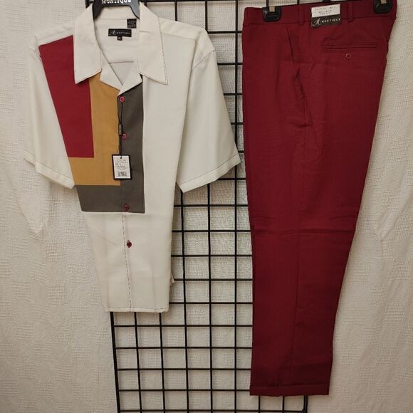MEN'S MONTIQUE BURGUNDY SQUARE PATTERN SHORT SLEEVE 2 PIECE WALKING SET. - Picture 2 of 10